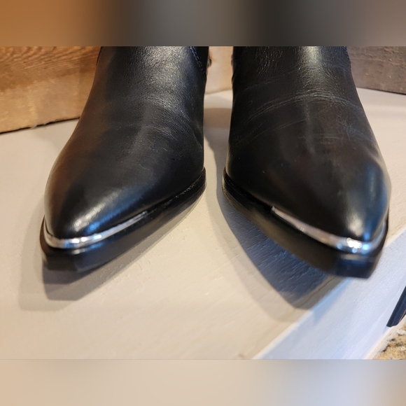 Marc Fisher Black Leather Ankle Booties with Studded Details Womens Size 8 NWOT - Picture 12 of 12